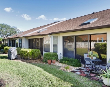 10805 Queen Anne Lane - Photo Thumbnail 4