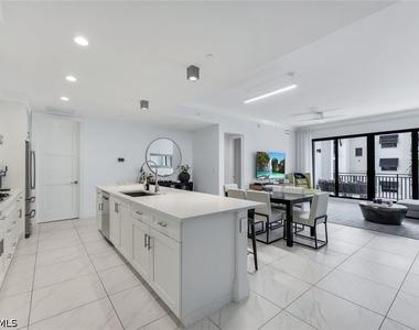 1135 3rd Avenue S - Photo Thumbnail 5