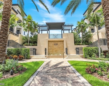 1135 3rd Avenue S - Photo Thumbnail 22