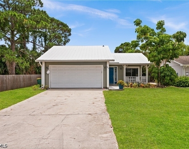 866 N 101 Avenue - Photo Thumbnail 1
