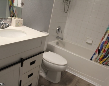 9076 Gervais Circle - Photo Thumbnail 8