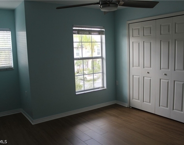 9076 Gervais Circle - Photo Thumbnail 12