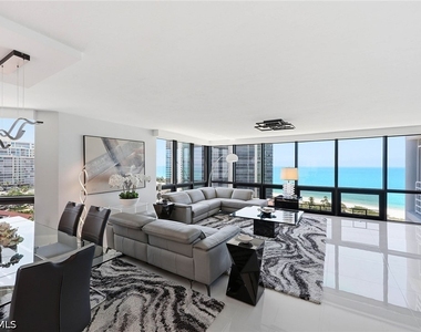 4751 Gulf Shore Boulevard N - Photo Thumbnail 3