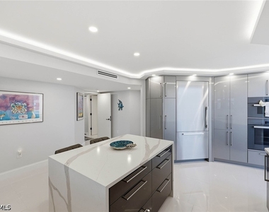 4751 Gulf Shore Boulevard N - Photo Thumbnail 17