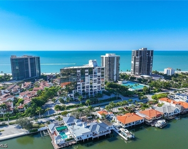 4751 Gulf Shore Boulevard N - Photo Thumbnail 41