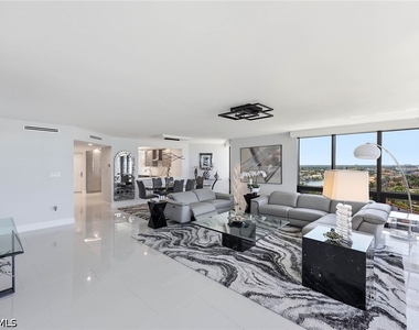 4751 Gulf Shore Boulevard N - Photo Thumbnail 6