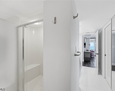 4751 Gulf Shore Boulevard N - Photo Thumbnail 32