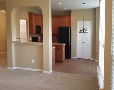 4934 Trailing Clover Court - Photo Thumbnail 2