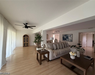 576 Retreat Drive - Photo Thumbnail 18