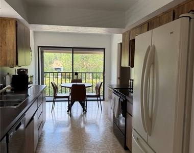 576 Retreat Drive - Photo Thumbnail 1