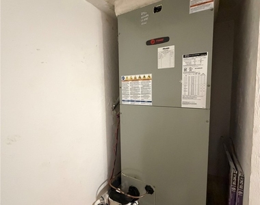 576 Retreat Drive - Photo Thumbnail 38