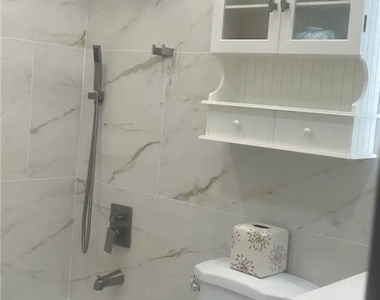 200 Turtle Lake Court - Photo Thumbnail 7