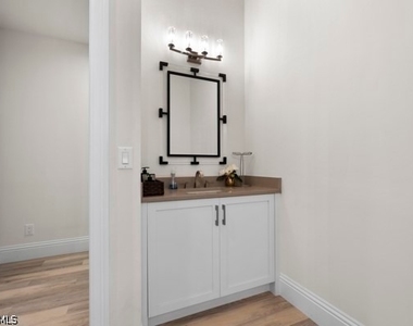 14362 Charthouse Circle - Photo Thumbnail 23