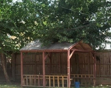 6734 Burkett Street - Photo Thumbnail 18