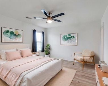 7814 Switchgrass Creek Dr - Photo Thumbnail 2