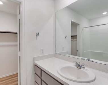 7814 Switchgrass Creek Dr - Photo Thumbnail 10