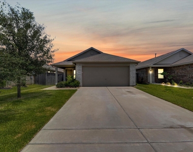 7814 Switchgrass Creek Dr - Photo Thumbnail 4