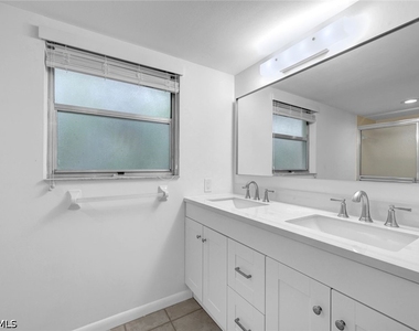 3200 Binnacle Drive - Photo Thumbnail 15