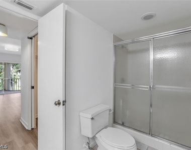 3200 Binnacle Drive - Photo Thumbnail 16