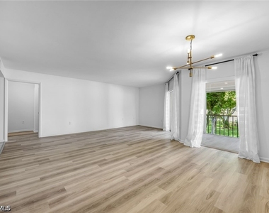 3200 Binnacle Drive - Photo Thumbnail 9