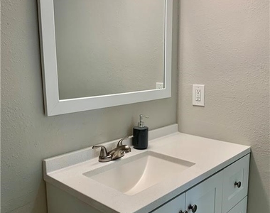 116 Santa Clara Drive - Photo Thumbnail 13