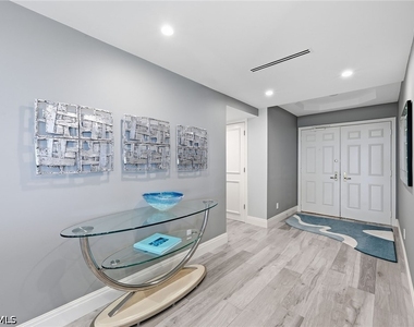 8111 Bay Colony Drive - Photo Thumbnail 2