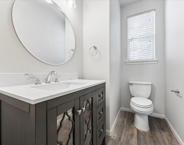 3328 Masters Point Drive - Photo Thumbnail 12