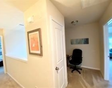 3947 Amalfi Shores Court - Photo Thumbnail 10