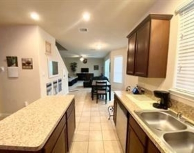 3947 Amalfi Shores Court - Photo Thumbnail 16