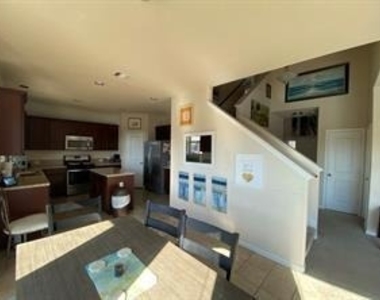3947 Amalfi Shores Court - Photo Thumbnail 15