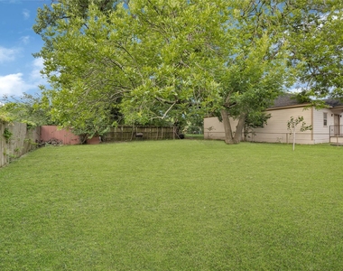 7526 Bywood Street - Photo Thumbnail 18