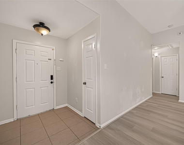 6619 Wellington Meadows Drive - Photo Thumbnail 5