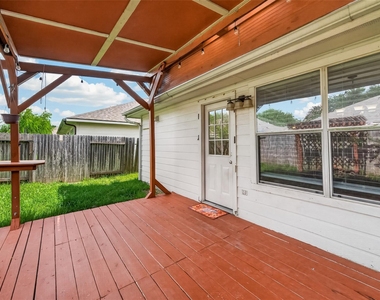 6619 Wellington Meadows Drive - Photo Thumbnail 37