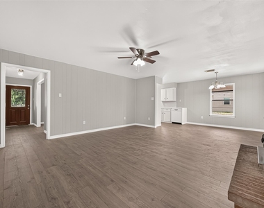 611 Dogwood Trail - Photo Thumbnail 4