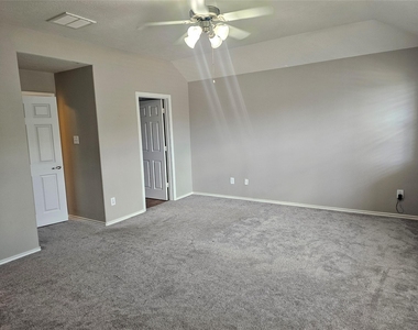 3217 Victorian Manor - Photo Thumbnail 5