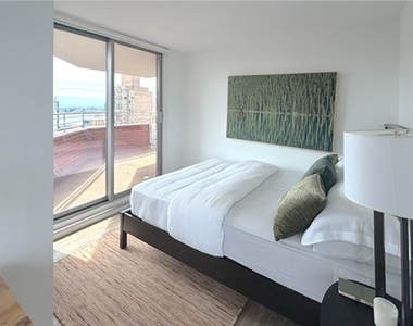 490 2nd Avenue - Photo Thumbnail 6