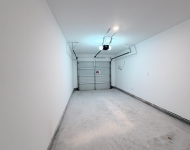 945 Pertuso Lane - Photo Thumbnail 16