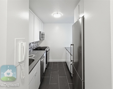 490 2nd Avenue - Photo Thumbnail 1
