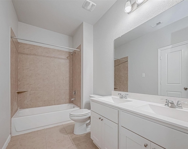 31118 Gulf Cypress Lane - Photo Thumbnail 18