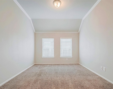 31118 Gulf Cypress Lane - Photo Thumbnail 10