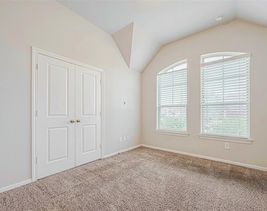 31118 Gulf Cypress Lane - Photo Thumbnail 17
