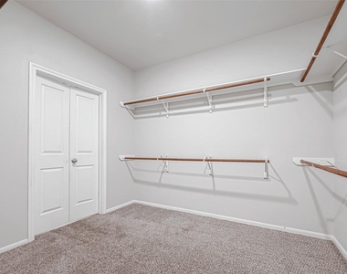 31118 Gulf Cypress Lane - Photo Thumbnail 15