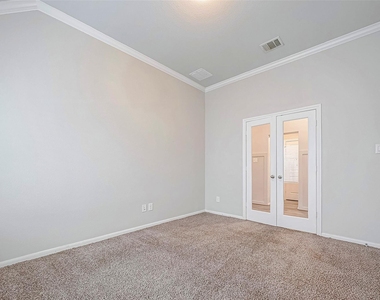 31118 Gulf Cypress Lane - Photo Thumbnail 9
