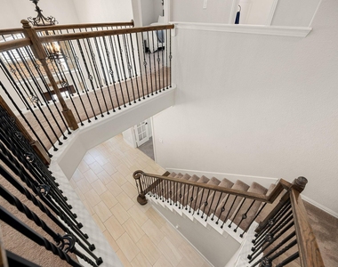 9338 Taylor Cliff Lane - Photo Thumbnail 32