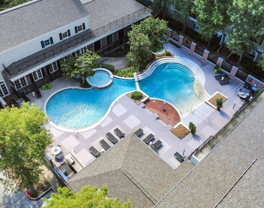 3003 Memorial Court - Photo Thumbnail 3