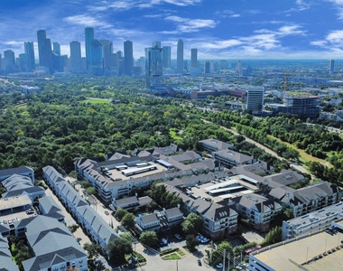 3003 Memorial Court - Photo Thumbnail 1