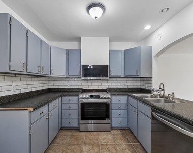 20806 Westgreen Court - Photo Thumbnail 2