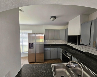 20806 Westgreen Court - Photo Thumbnail 12
