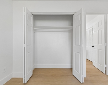 20806 Westgreen Court - Photo Thumbnail 15