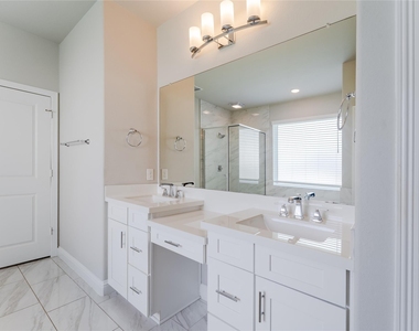 13806 Llano Basin Court - Photo Thumbnail 14